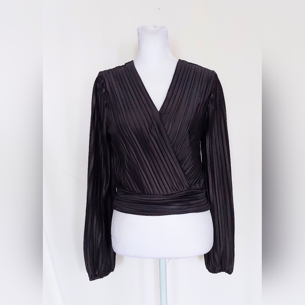 Japna Long Sleeve Pleated Cropped Shirt Top Size Small Black